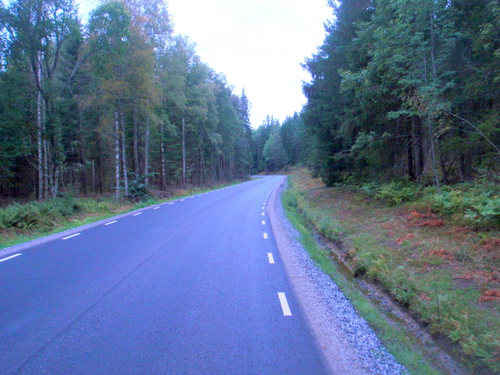 Cycling to Askersund.